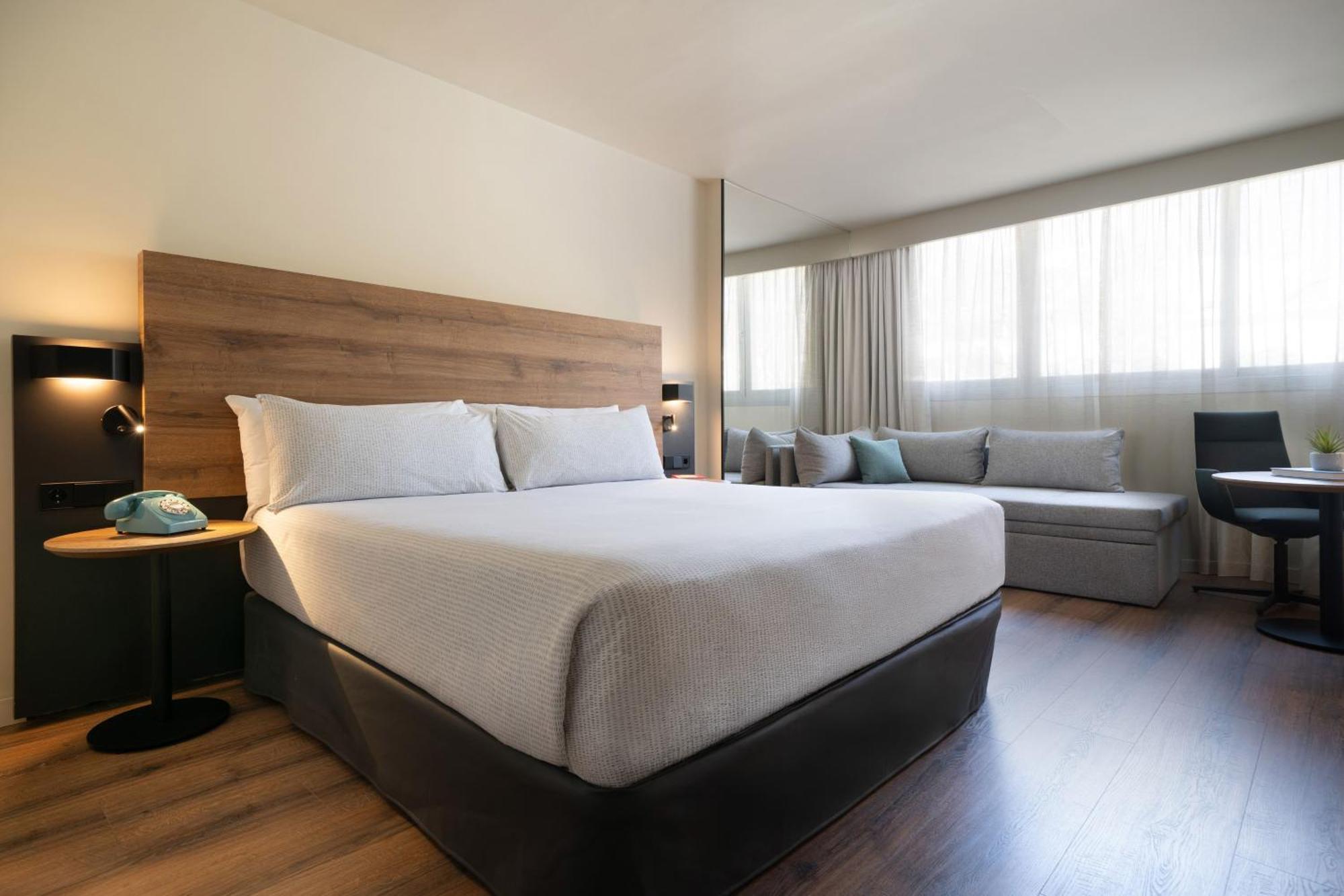 The INNSIDE Room