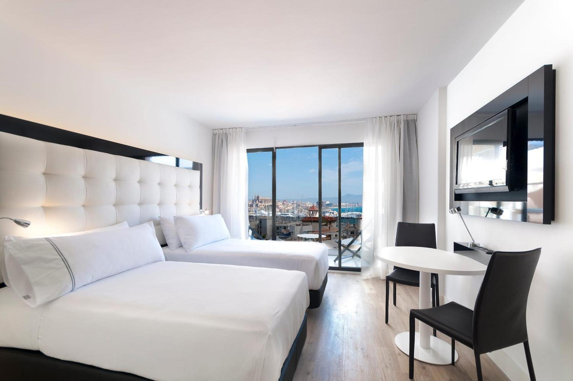 The Innside Premium Room Cathedral Bay View